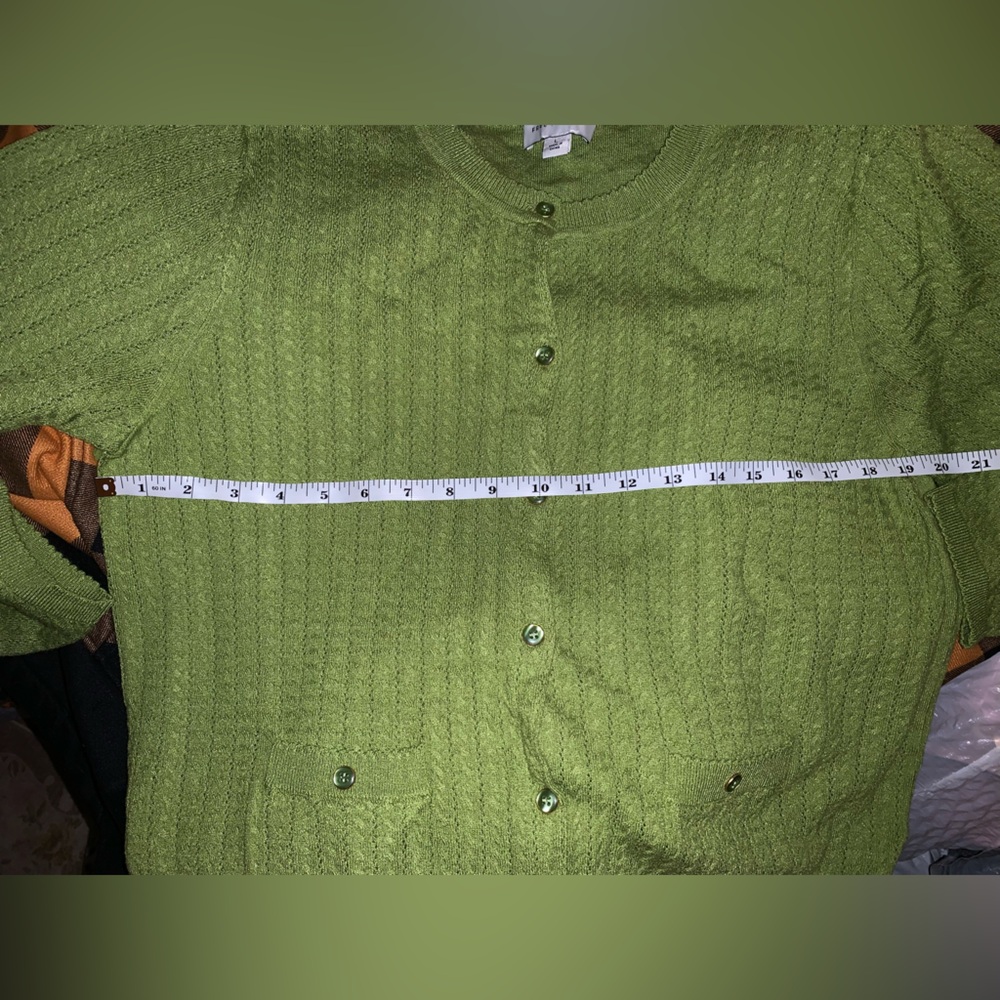 Green Knitted Cardigan with Buttons - Picture 3 of 3